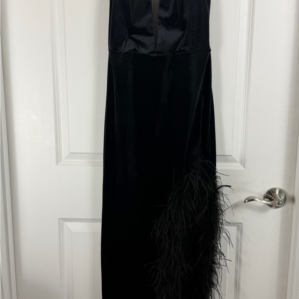 Elegant Black Evening Midi W/ A Split 🖤✨